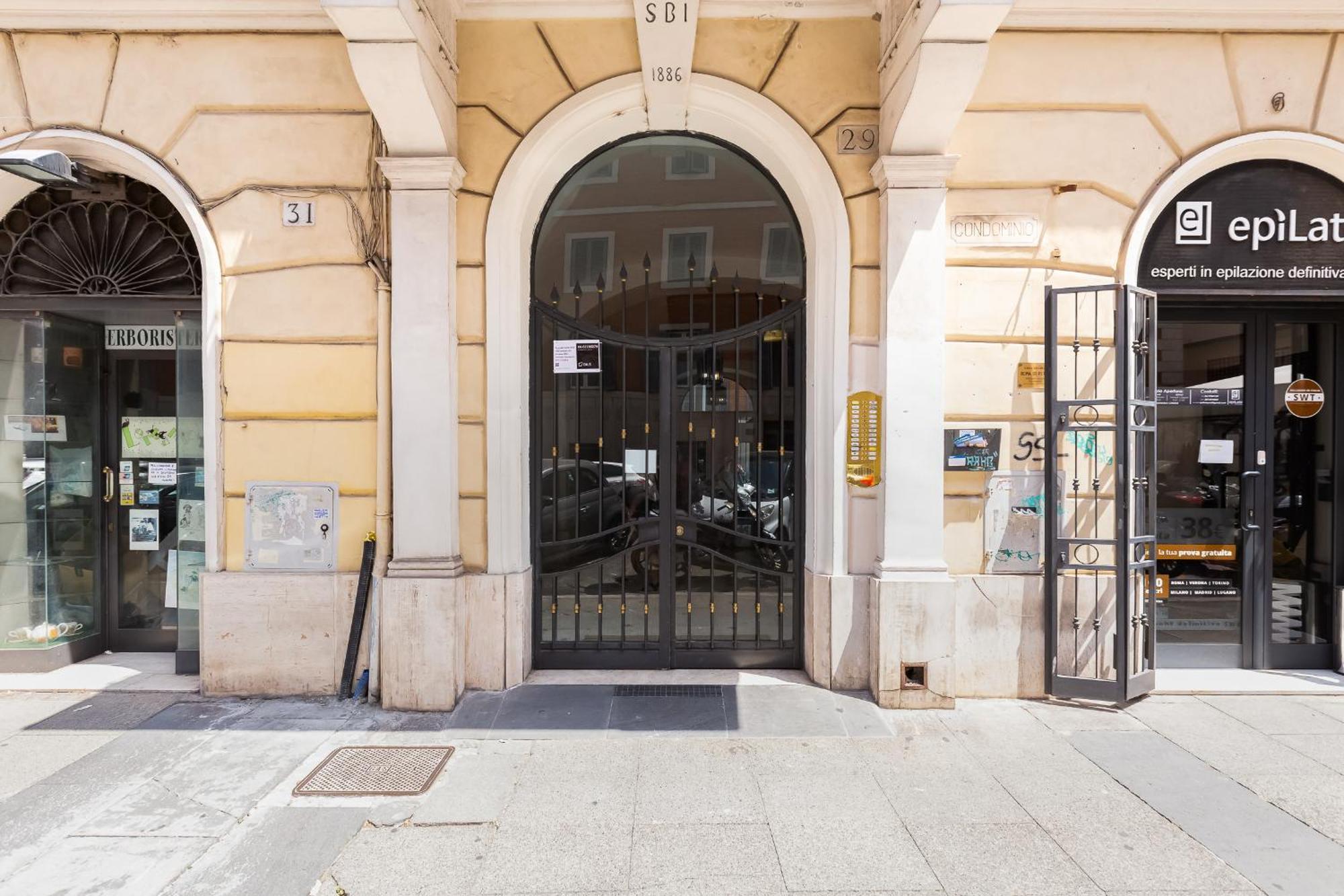 Bmga L Central Holiday House 2Bdr Near Vatican Рим Екстериор снимка